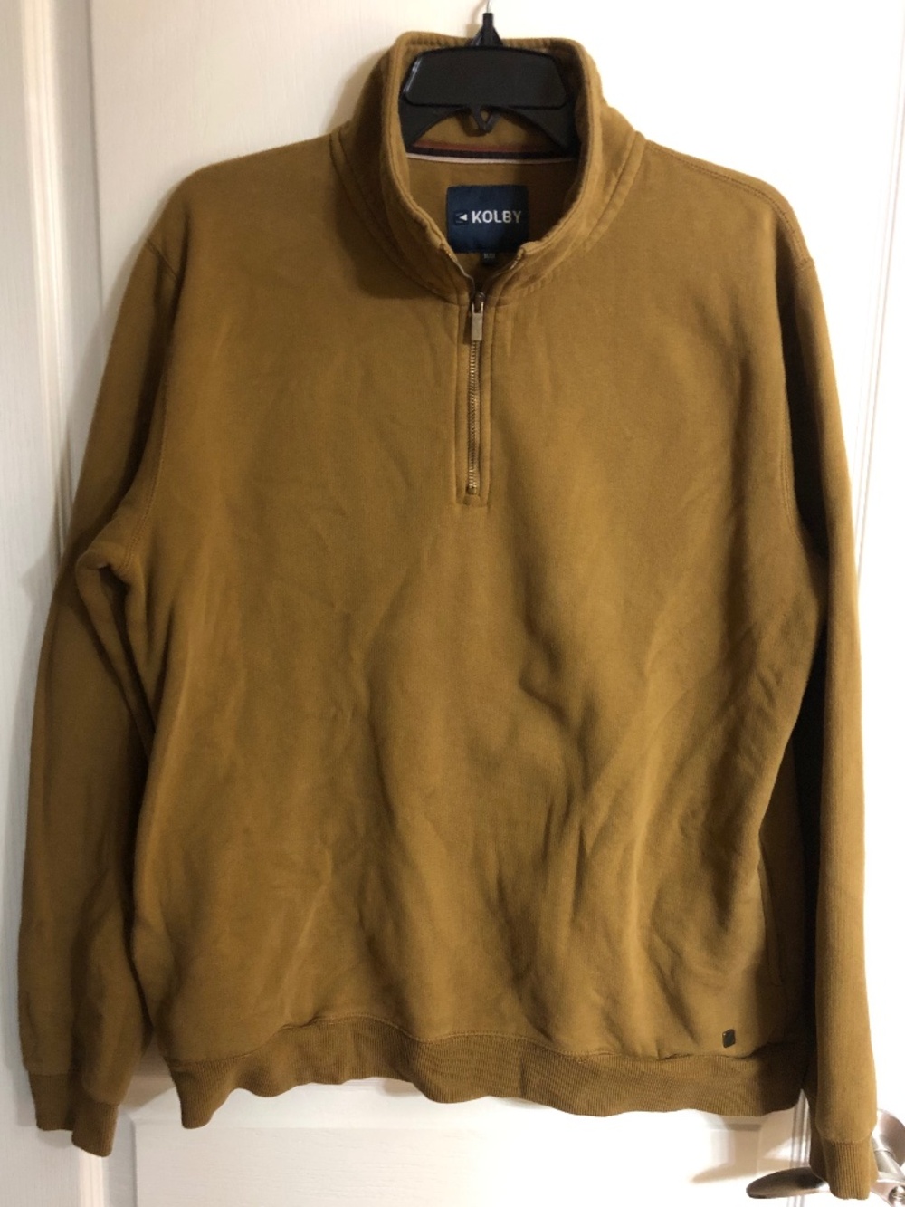 Kolby Men’s Medium half zip sweatshirt with pockets rich mustard